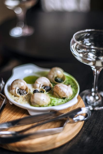 Eat Like a Parisian With a Local Guide - Discover the Charm of Tout Autour Du Pain