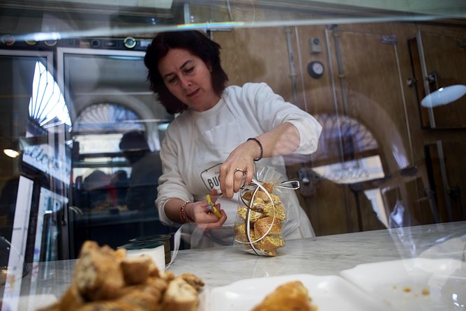 Eating Florence: The Other Side Food Tour - Sampling Florentine Food and Drinks