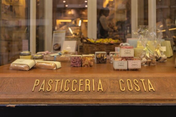 Eating Palermo: Evening Food & Wine Tour - Taste Local Sicilian Specialties