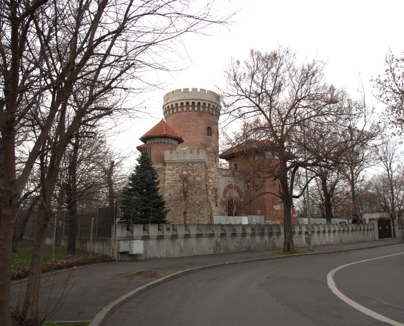 Eccentric Bucharest - the Peculiar Half Day Tour - Key Points