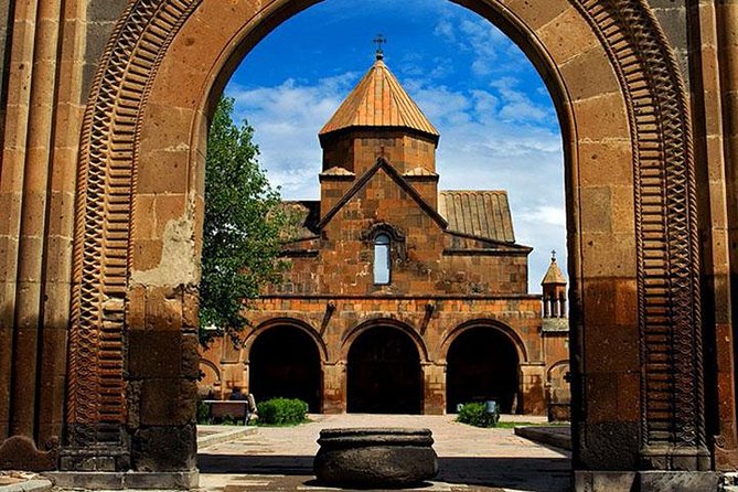 Echmiadzin, Zvartnots, Khor Virap - Tour Logistics