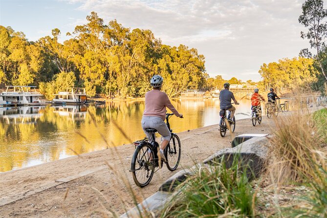Echuca Guided E-Bike Cycling Tour - Natural Beauty and Historic Sites