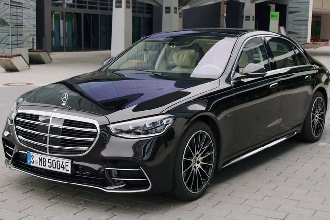 Eco Sedan Departure From Dubai to Dubai International Airport DXB - Key Points