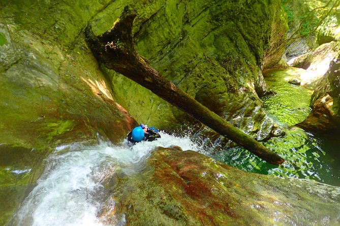 Ecouges Sensational Canyoning in the Vercors (Grenoble / Lyon) - Preparing for the Adventure