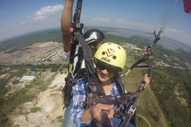 Ecuador Paragliding Guayaquil - Exploring the Meeting Point
