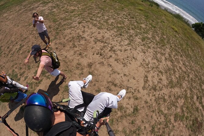 Ecuador Paragliding Montañita - Paragliding Schedule and Availability