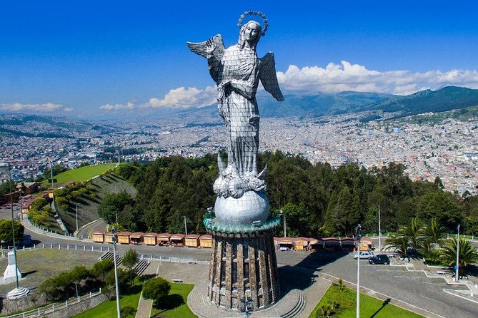 Ecuadorian Experience Quito - Galápagos 8 DAYS 7 NIGHTS - Galapagos Islands Adventure