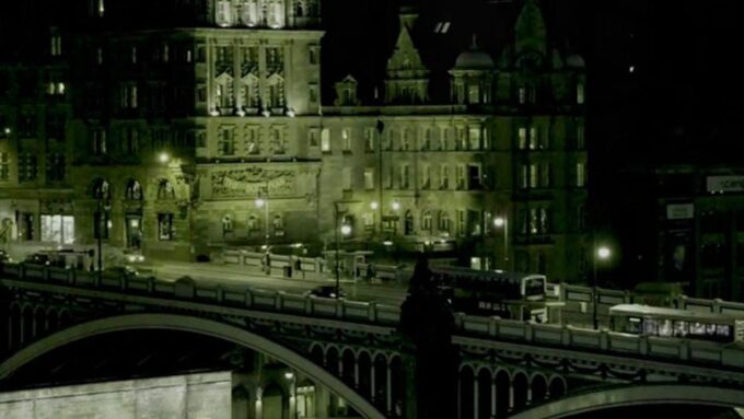 Edinburgh: 2-Hour Nighttime Ghost Tour - Dark History Explored