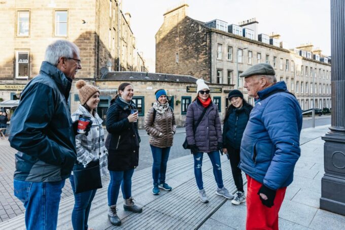 Edinburgh: 3-Hour Guided Walking Tour - Optional Breaks and Activities