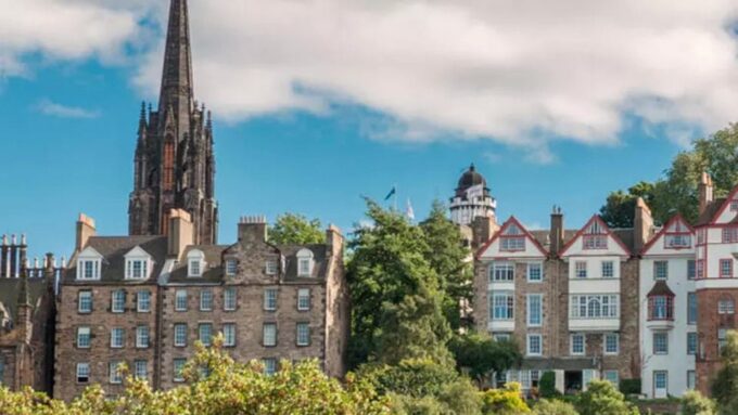Edinburgh: 3-Hour Walking Tour - Exploring Old Town and Alleyways