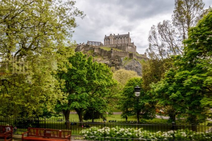 Edinburgh Airport: Bus Transfer - Frequently Asked Questions