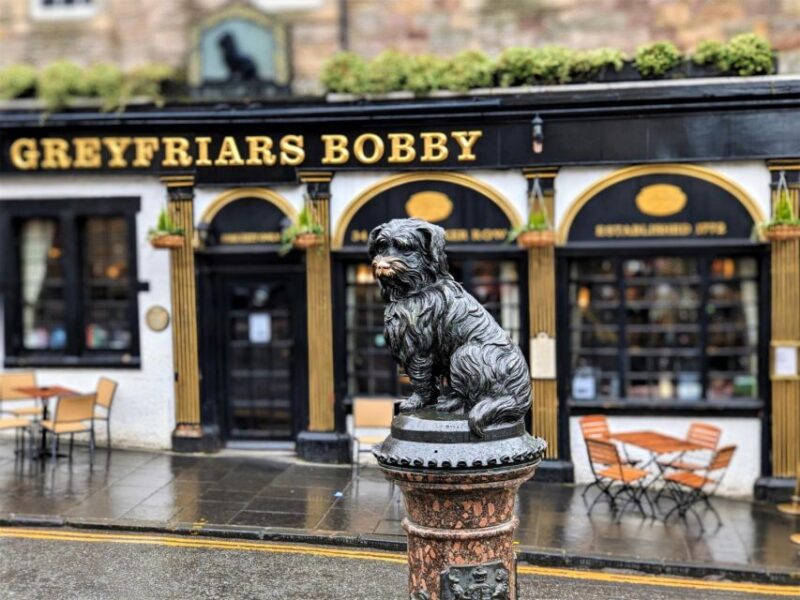 Edinburgh: Capture the Most Photogenic Spots With a Local - Free Cancellation Policy