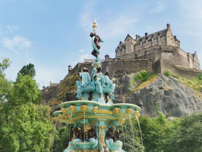 Edinburgh Castle: Guided Tour With Live Guide - Practical Information