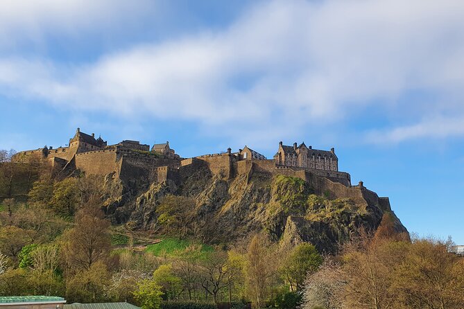 Edinburgh Castle: Highlights Tour With Tickets, Map, and Guide - Outdoor Experience
