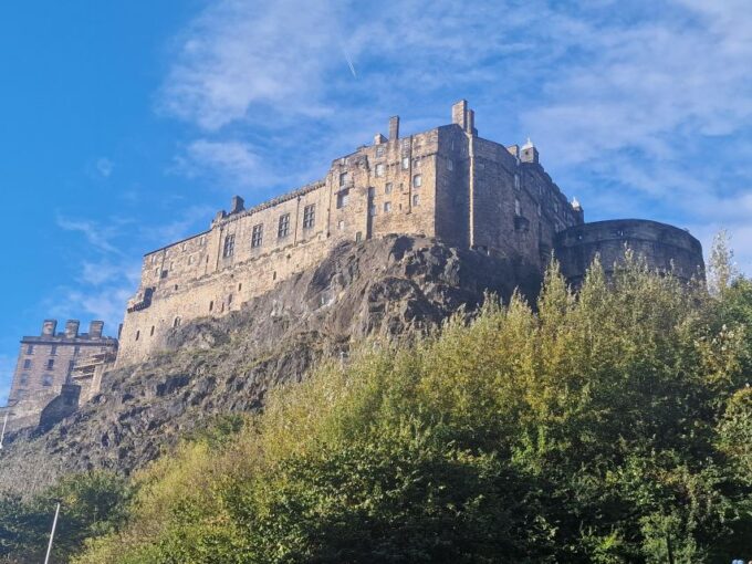 Edinburgh Castle & Royal Mile: Highlights - Discover Historical Tales