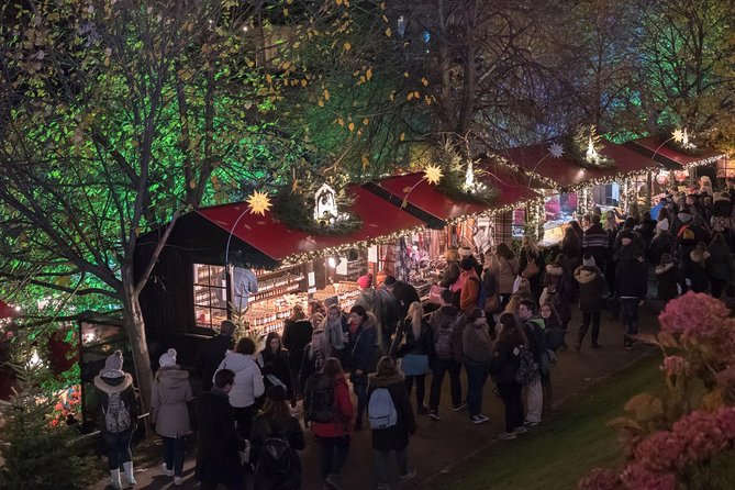 Edinburgh Christmas Tour, Highlights & Hidden Gems With a Local - Personalized Christmas Experience