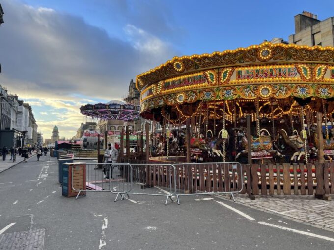 Edinburgh: Christmas Walking Tour With Gingerbread Treat - Frequently Asked Questions