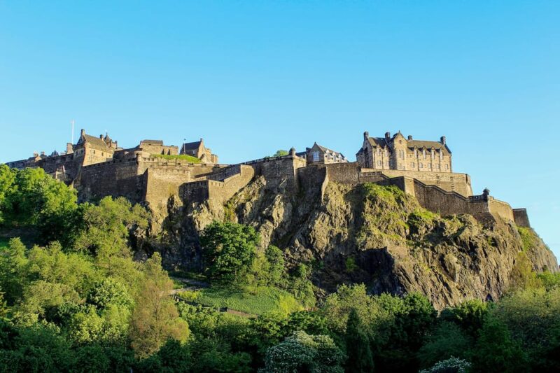 Edinburgh: City Highlights Walking Tour - Booking Information