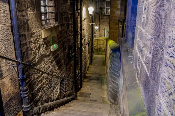 Edinburgh: Dark Secrets of the Old Town Ghost Walking Tour - Witch and Warlock Trials
