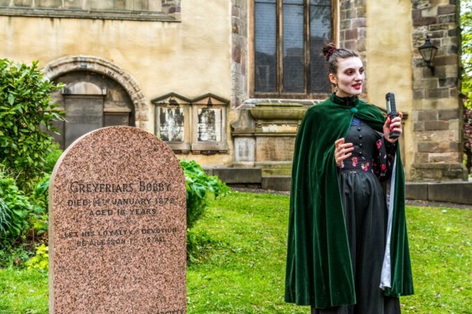Edinburgh: Evening Underground Ghost Tour - Uncovering Hidden Wynds