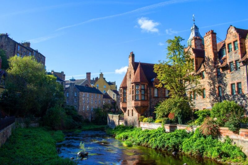 Edinburgh: Express Walk With a Local in 60 Minutes - Experience Highlights