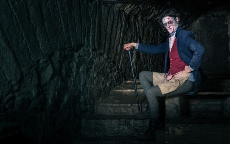 Edinburgh: Extreme Paranormal Underground Ghost Tour - Ghost Stories
