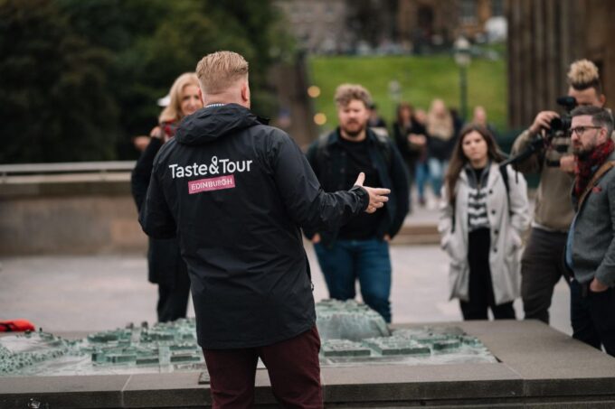 Edinburgh: Food Tour With Drinks - Frequently Asked Questions