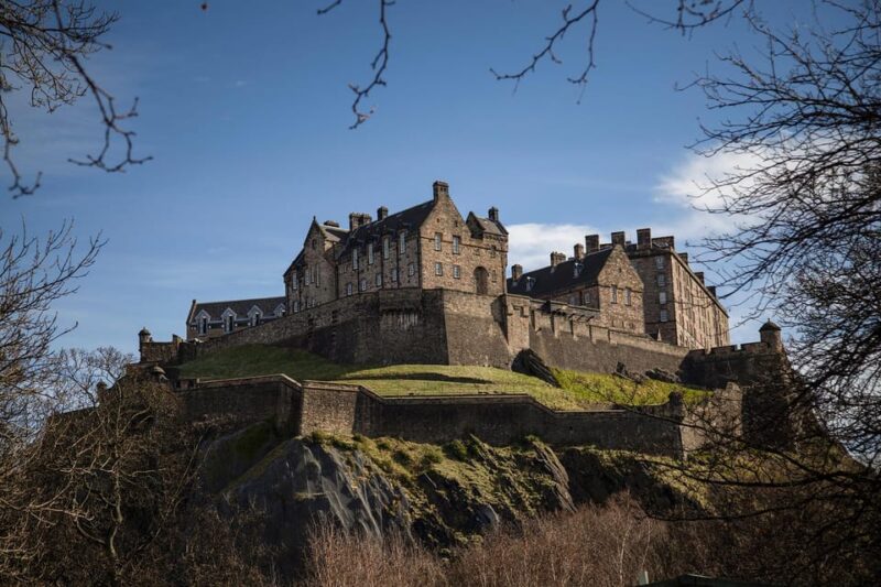 Edinburgh: Full-Day Walking Tour With Castle Included - The Georgian House and National Gallery