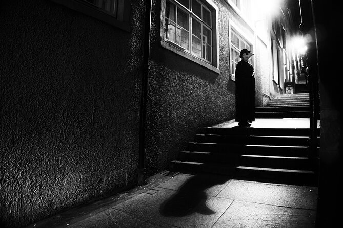Edinburgh Ghost Tour: Uncover Haunting Tales and Dark Stories - Highlights of the Old Town Tour