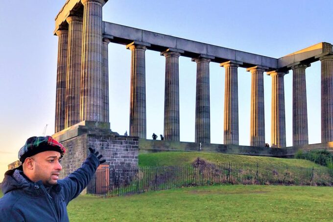 Edinburgh: Guided City Tour With Lunch - Local Cuisine