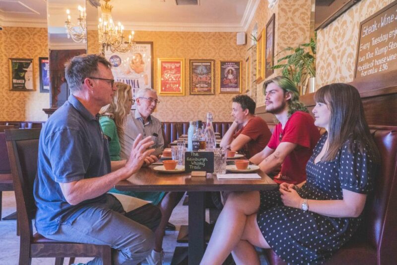 Edinburgh: Guided Whisky Tasting & Walking Tour - Activity Highlights