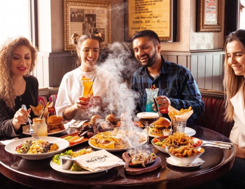 Edinburgh: Hard Rock Cafe With Set Menu for Lunch or Dinner - Dining Experience Options