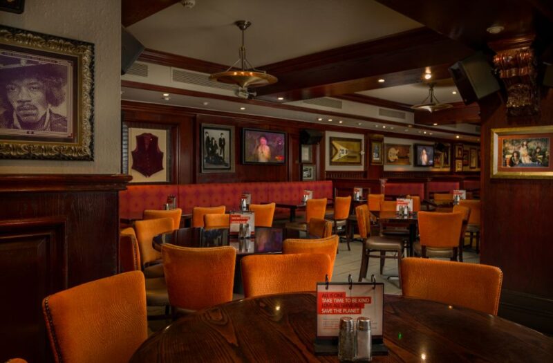 Edinburgh: Hard Rock Cafe With Set Menu for Lunch or Dinner - Inclusion and Exclusion