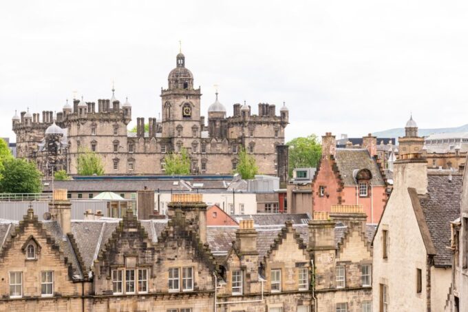Edinburgh: Harry Potter Magical Guided Walking Tour - Exploring Iconic Locations