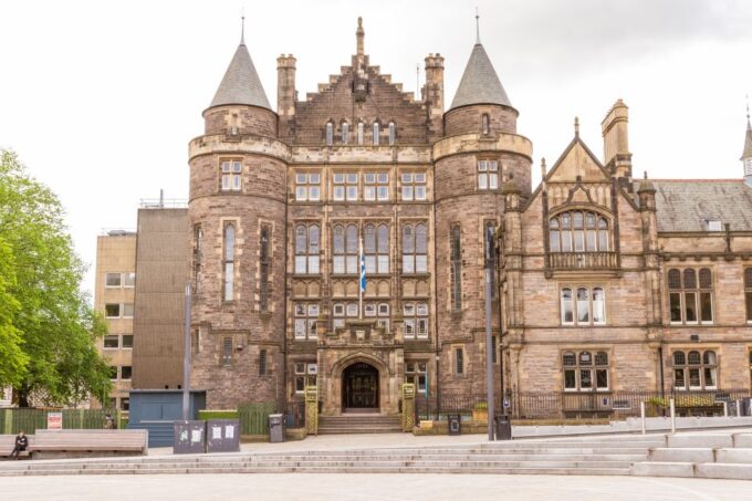 Edinburgh: Harry Potter Magical Guided Walking Tour - Earning House Points Through Trivia