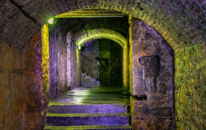 Edinburgh: Haunted Underground Vaults and Graveyard Tour - Edinburgh Vaults and Paranormal