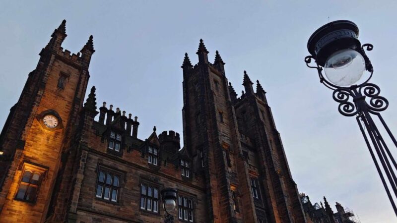 Edinburgh: Heart Of Old Town Private Walking Tour - Important Information