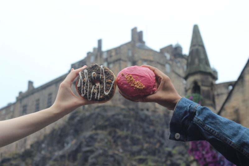 Edinburgh: Holiday Donut Adventure Tour - Key Points