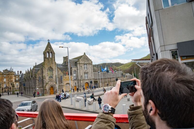 Edinburgh: Hop-On Hop-Off Bus Pass With 3 City Tours - Tour Operational Details