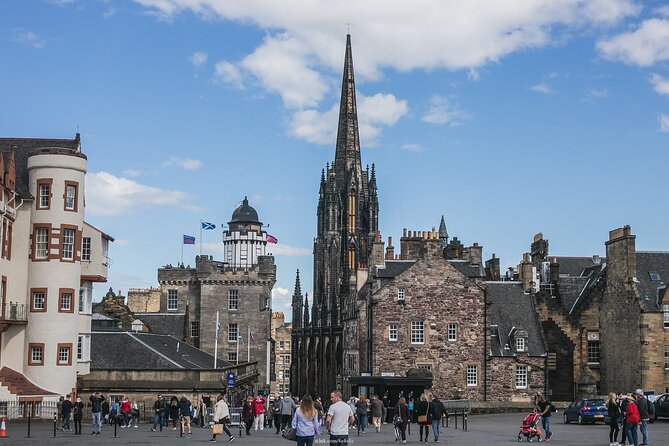 Edinburgh in a Day: Full-Day Private Tour With Edinburgh Castle - Exploring Edinburgh Castle