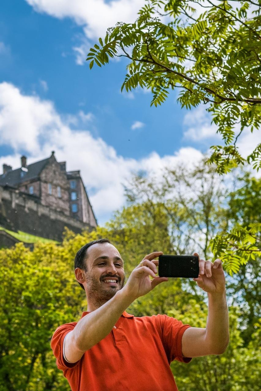 Edinburgh Old Town Highlights Private Guided Walking Tour - Experience and Guide