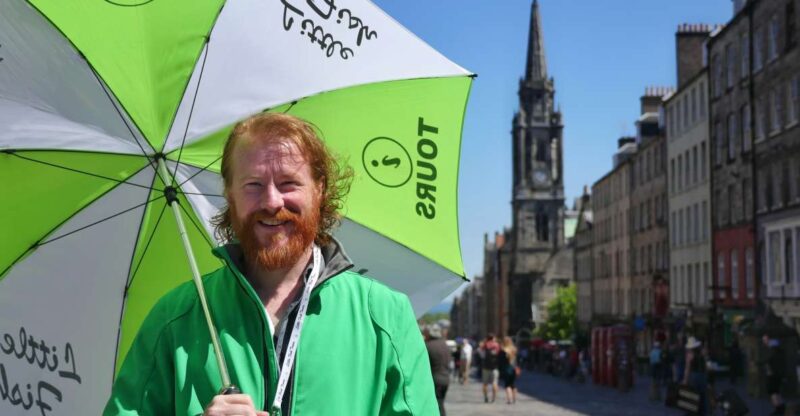 Edinburgh: Old Town History and Tales Walking Tour - Key Points