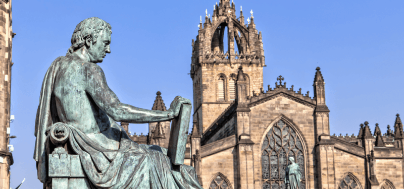Edinburgh: Old Town Walking Tour With an APP - Customer Feedback