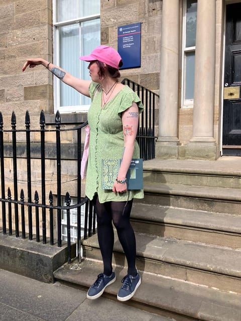 Edinburgh Old Town: Womens History Walking Tour - Booking and Participation