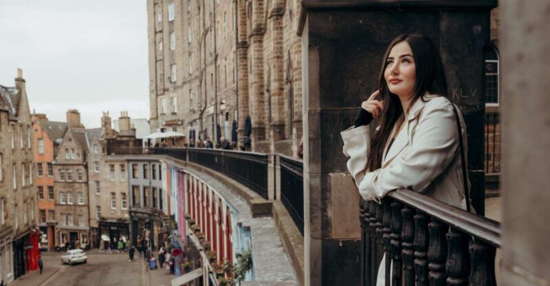 Edinburgh: Photo Shoot With a Private Vacation Photographer - Inclusions