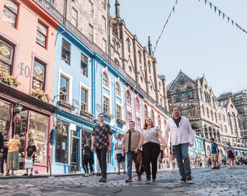 Edinburgh: Photo Shoot With a Private Vacation Photographer - Preparation and Recommendations