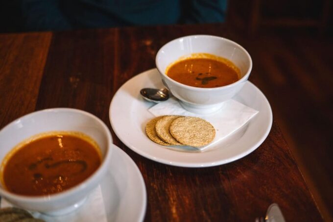 Edinburgh: Plant-based Food Tours of the Old Town - Exploring Sustainable Food Options