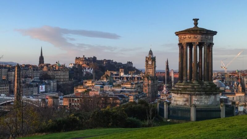 Edinburgh: Private Exclusive History Tour With Local Expert - Preparation and Requirements