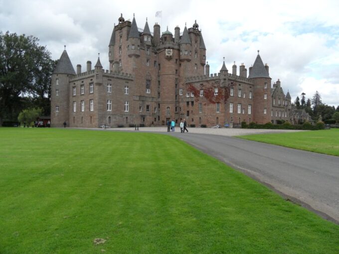 Edinburgh: Private Guided Walking Tour - Frequently Asked Questions