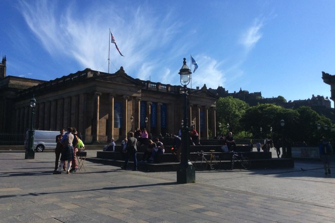 Edinburgh Private Walking Tour - Exploring Edinburghs Landmarks